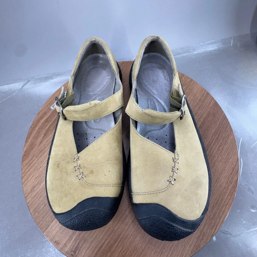 Keen Suede Mary Jane Shoes Womens Size 7 Yellowish Tan Granola Girl Casual Flats